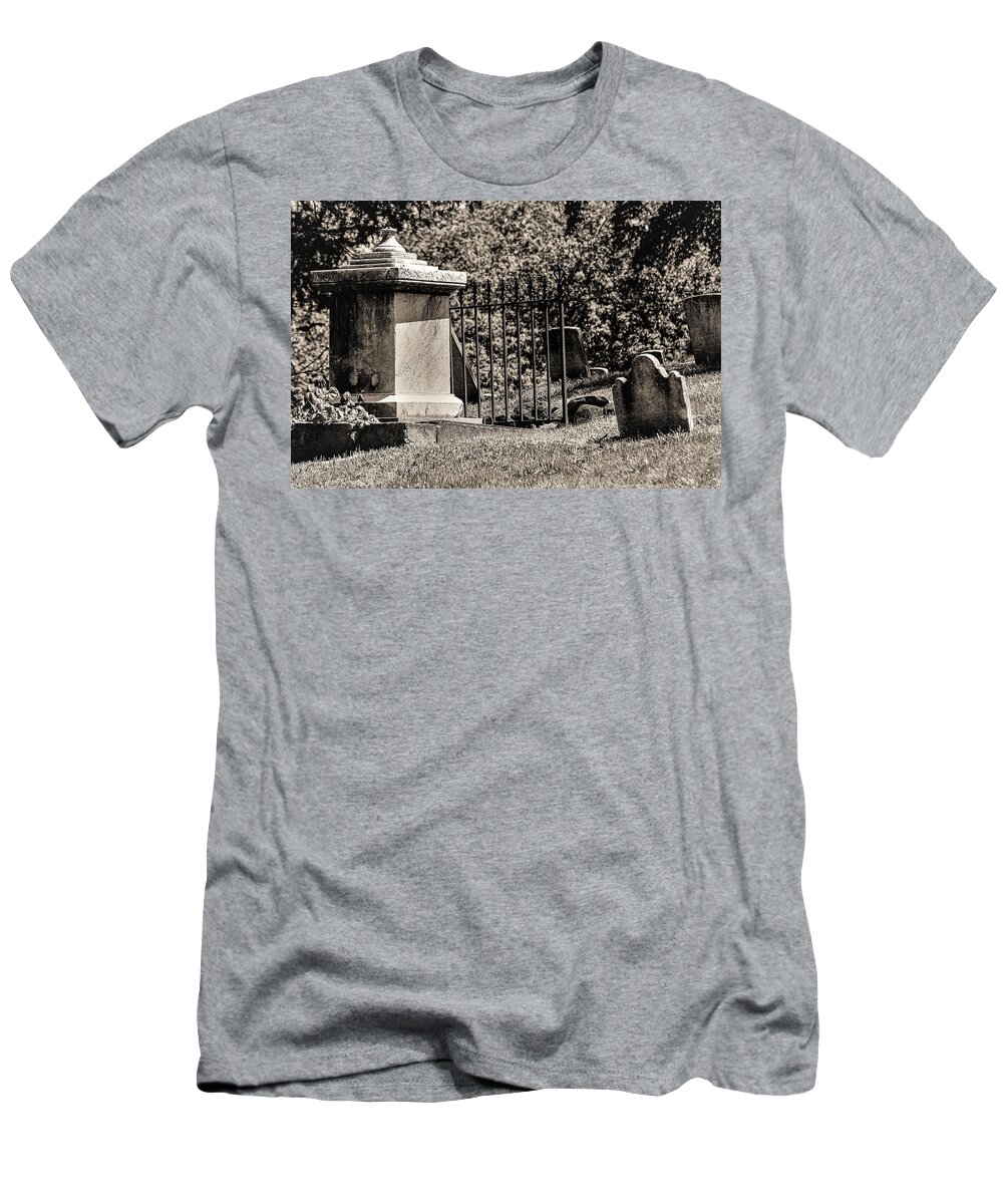 Grave Yard Metal Trees Tomb Stones B&w T-Shirt featuring the photograph Grave Yard by John Linnemeyer