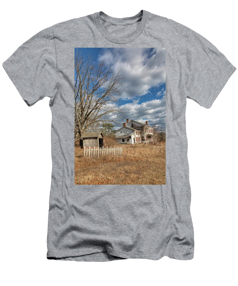 White Fence T-Shirt featuring the photograph Haunted Pump House by David Letts