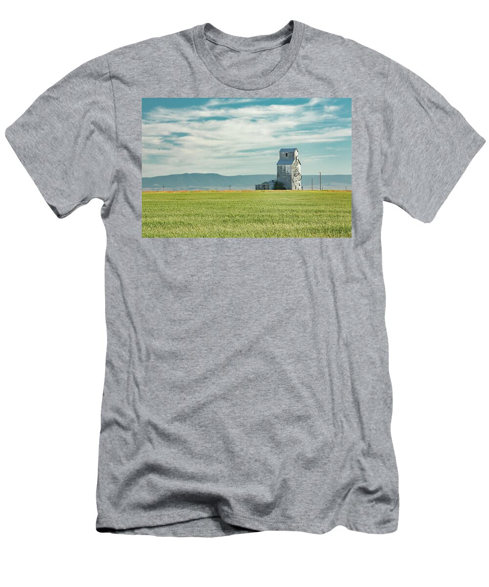 Rex Flour T-Shirt featuring the photograph Hazy Lazy Elevator by Todd Klassy