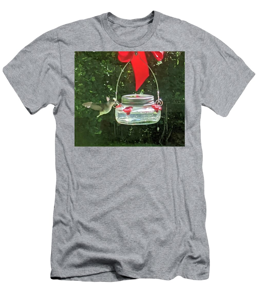  T-Shirt featuring the photograph Hummingbirds Breakfast by Ed Smith