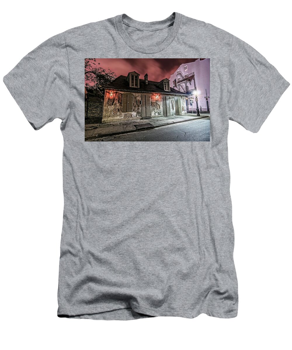 Andy Crawford T-Shirt featuring the photograph Lafitte's Blacksmith Shop by Andy Crawford