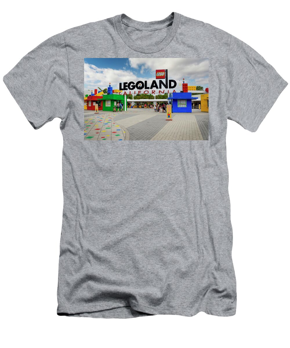 asiatisk Brawl uheldigvis Legoland California T-Shirt by Ricky Barnard - Pixels