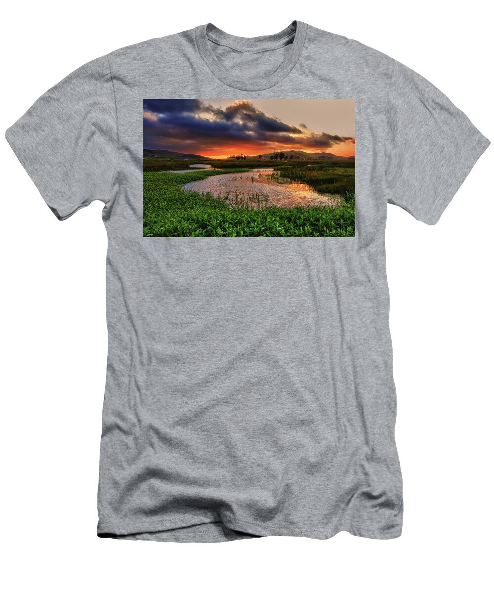 Los Osos Valley T-Shirt featuring the photograph Los Osos Valley by Beth Sargent
