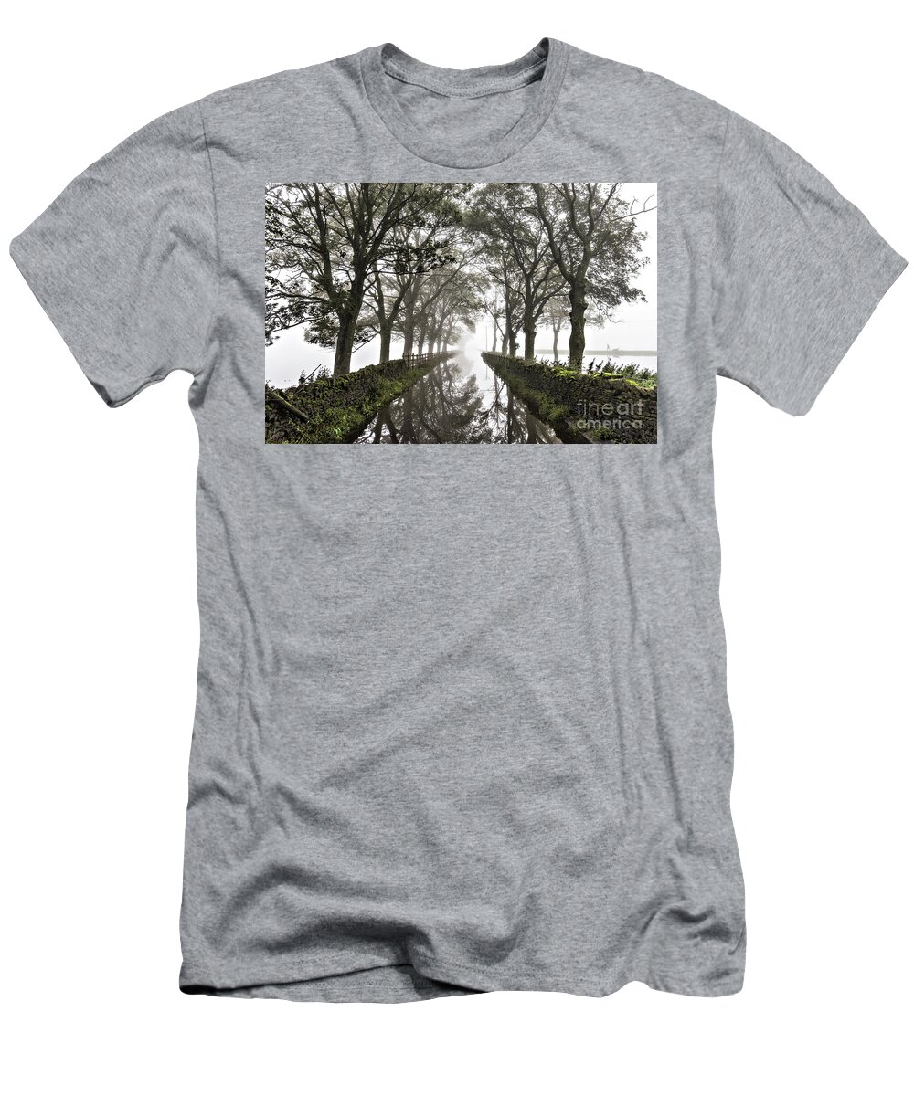 England T-Shirt featuring the photograph Pale Lane, Skipton by Tom Holmes Photography