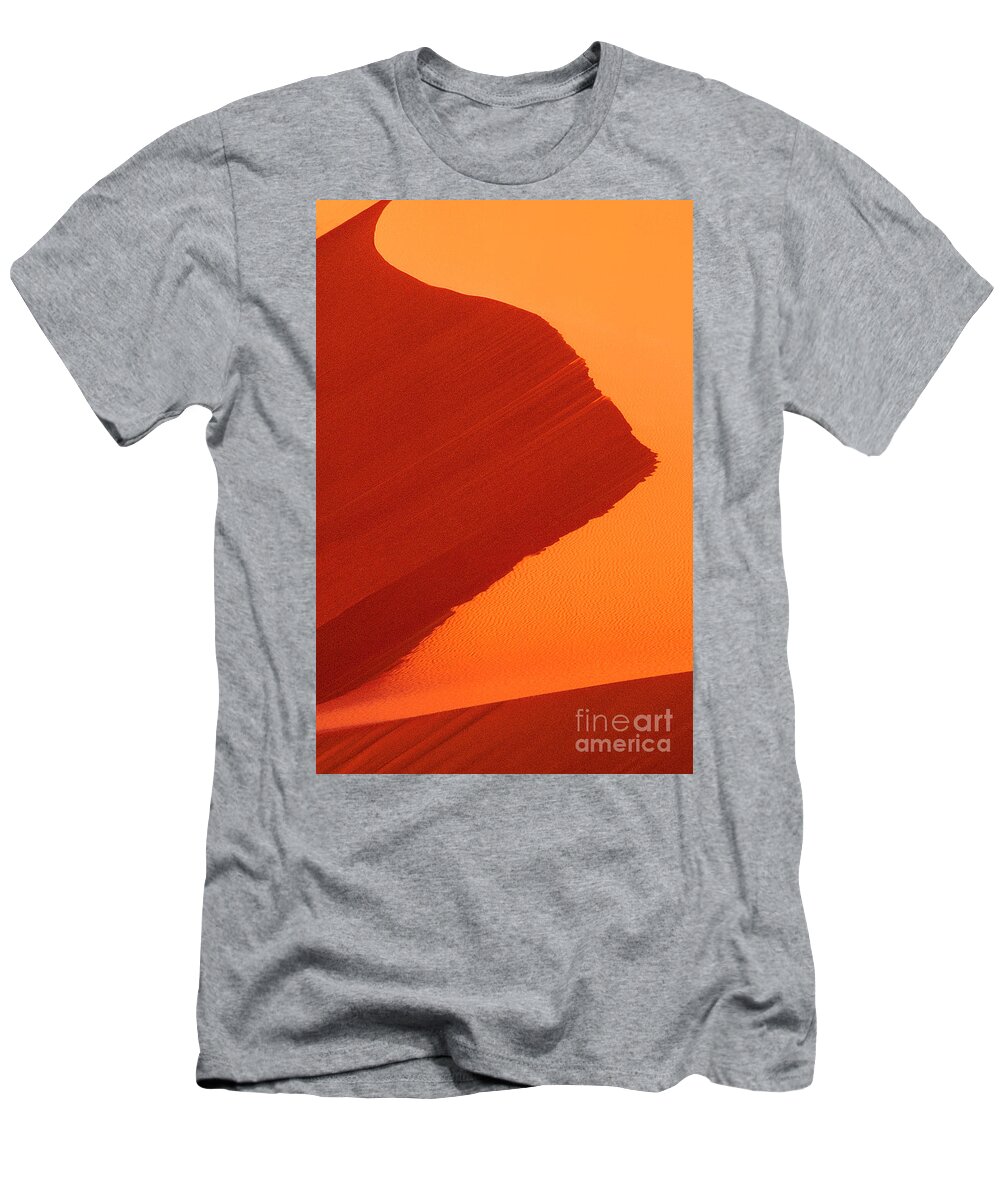 North America T-Shirt featuring the photograph Sand Dune Curves Coral Pink Sand Dunes Arizona by Dave Welling