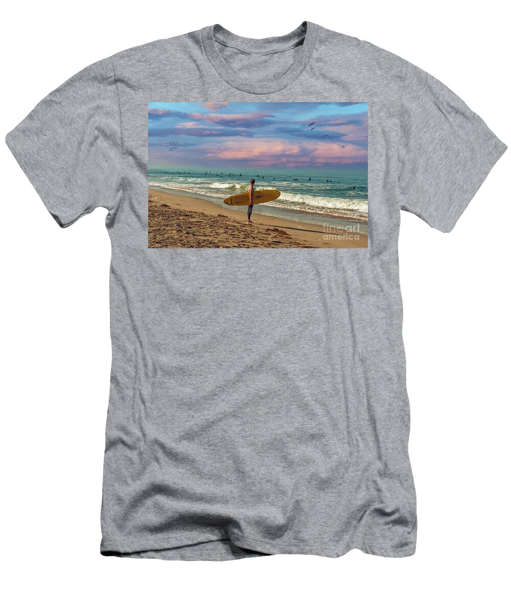 Socal Beaches T-Shirt featuring the photograph Surfers Sunset Delight by David Zanzinger