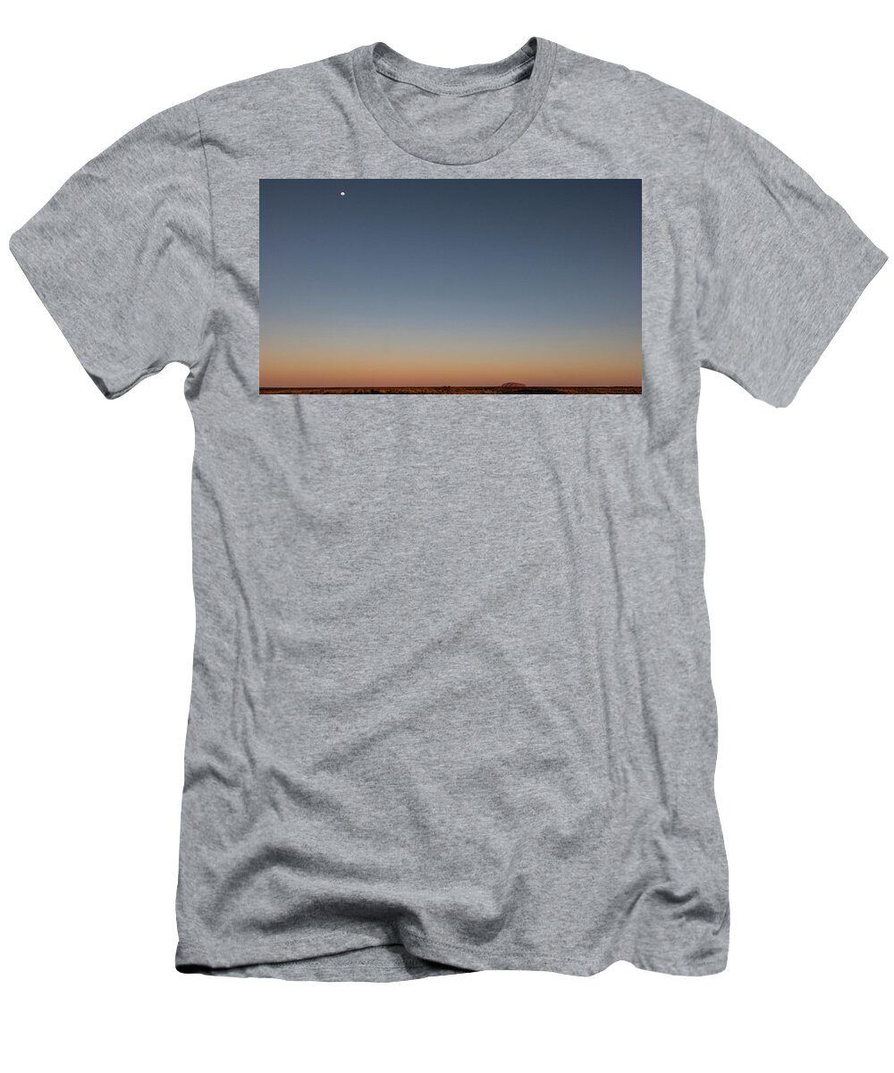 Uluru T-Shirt featuring the photograph Uluru Moonrise by Leigh Henningham