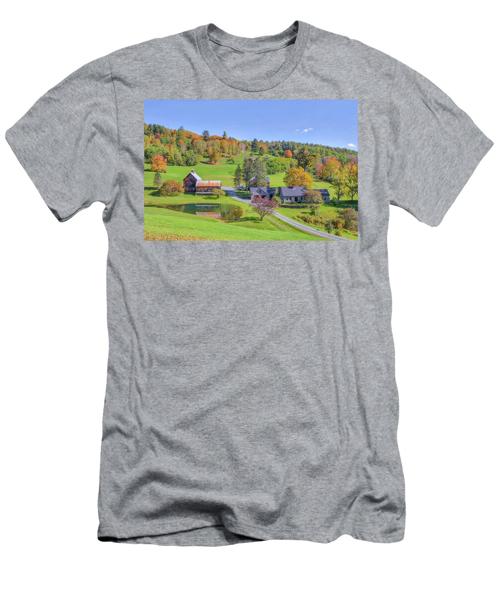 Sleepy Hollow Farm T-Shirt featuring the photograph Vermont Fall Colors at the Pomfret Sleepy Hollow Farm by Juergen Roth