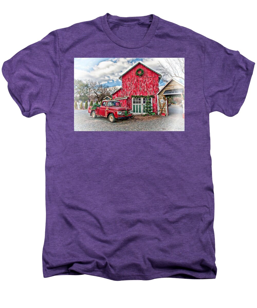 Photo Designs By Suzanne Stout Men's Premium T-Shirt featuring the photograph Christmas in Lucketts by Suzanne Stout