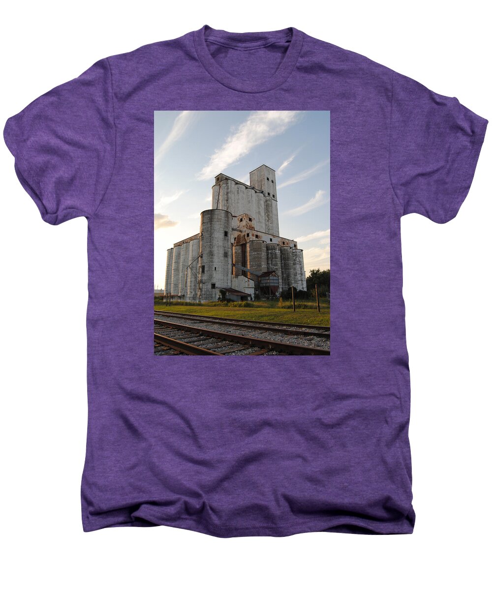 Train Men's Premium T-Shirt featuring the photograph Katy Texas Rice Mills by Nathan Little