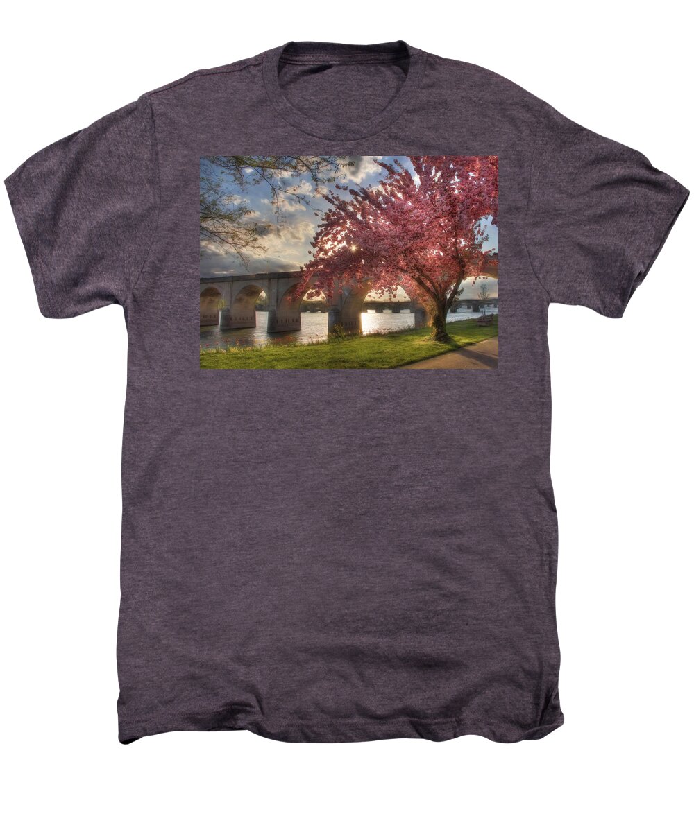 Tree Men's Premium T-Shirt featuring the photograph The Last Glimmer by Lori Deiter