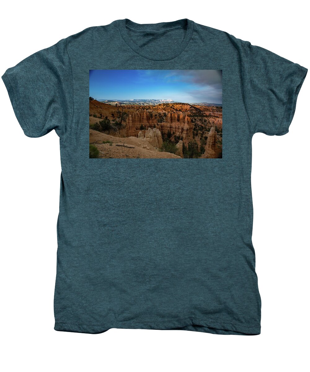 Bryce Canyon Men's Premium T-Shirt featuring the photograph Fairyland Point by Phil Abrams