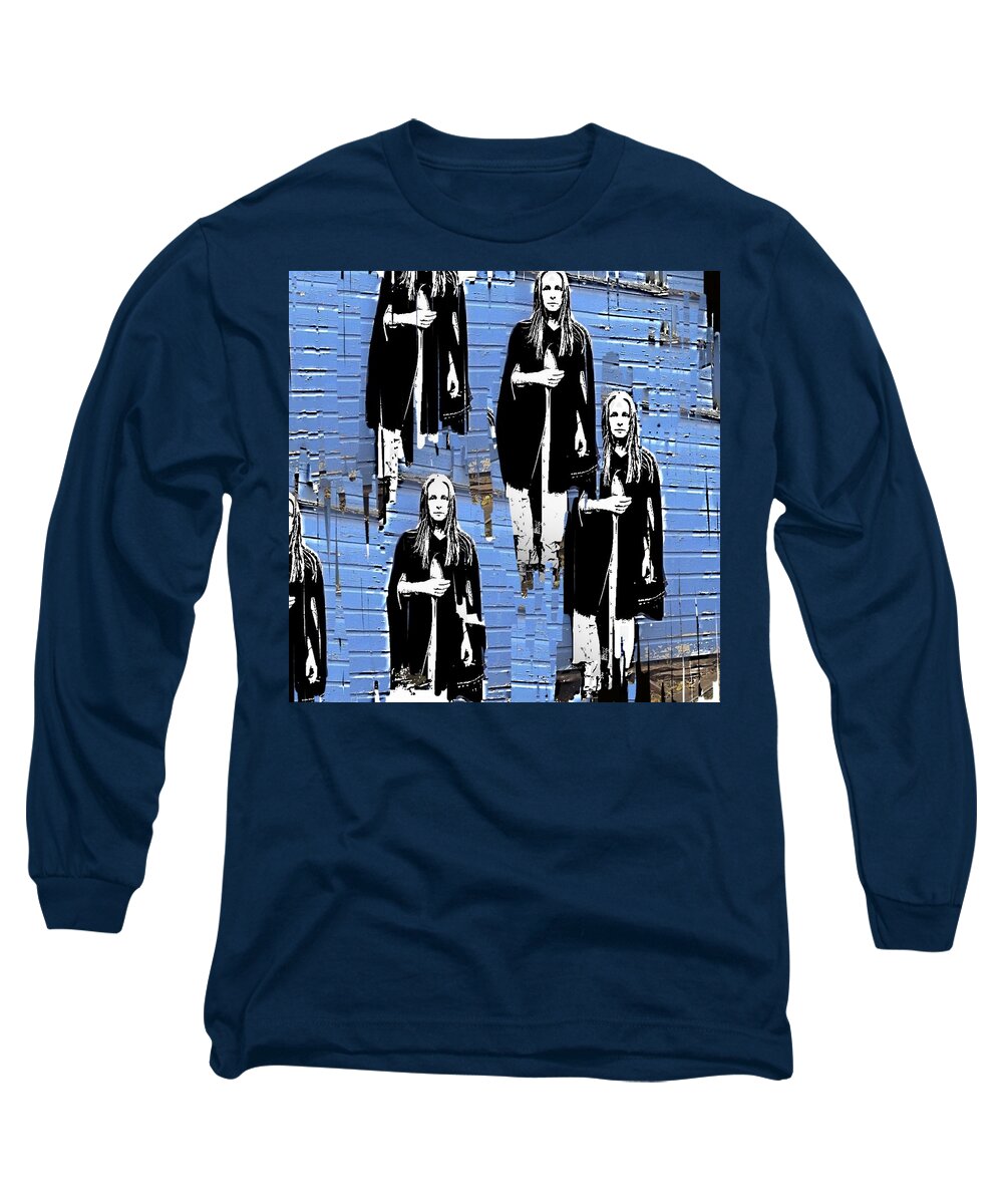 Fashion Long Sleeve T-Shirt featuring the photograph I'm Alone by Lisa Piper