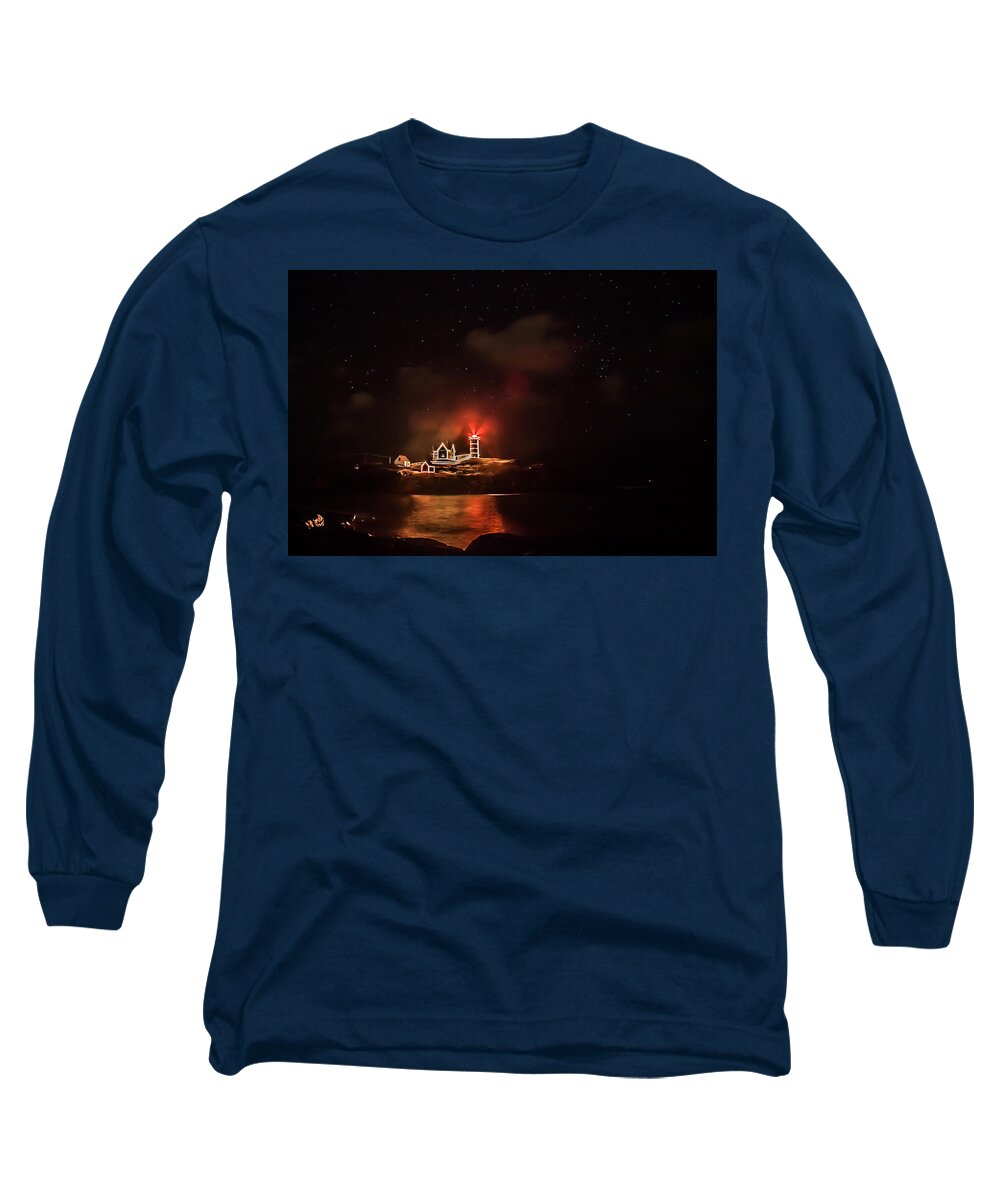 Nubble Lighthouse Long Sleeve T-Shirt featuring the photograph The fog rolls in by Jeff Folger