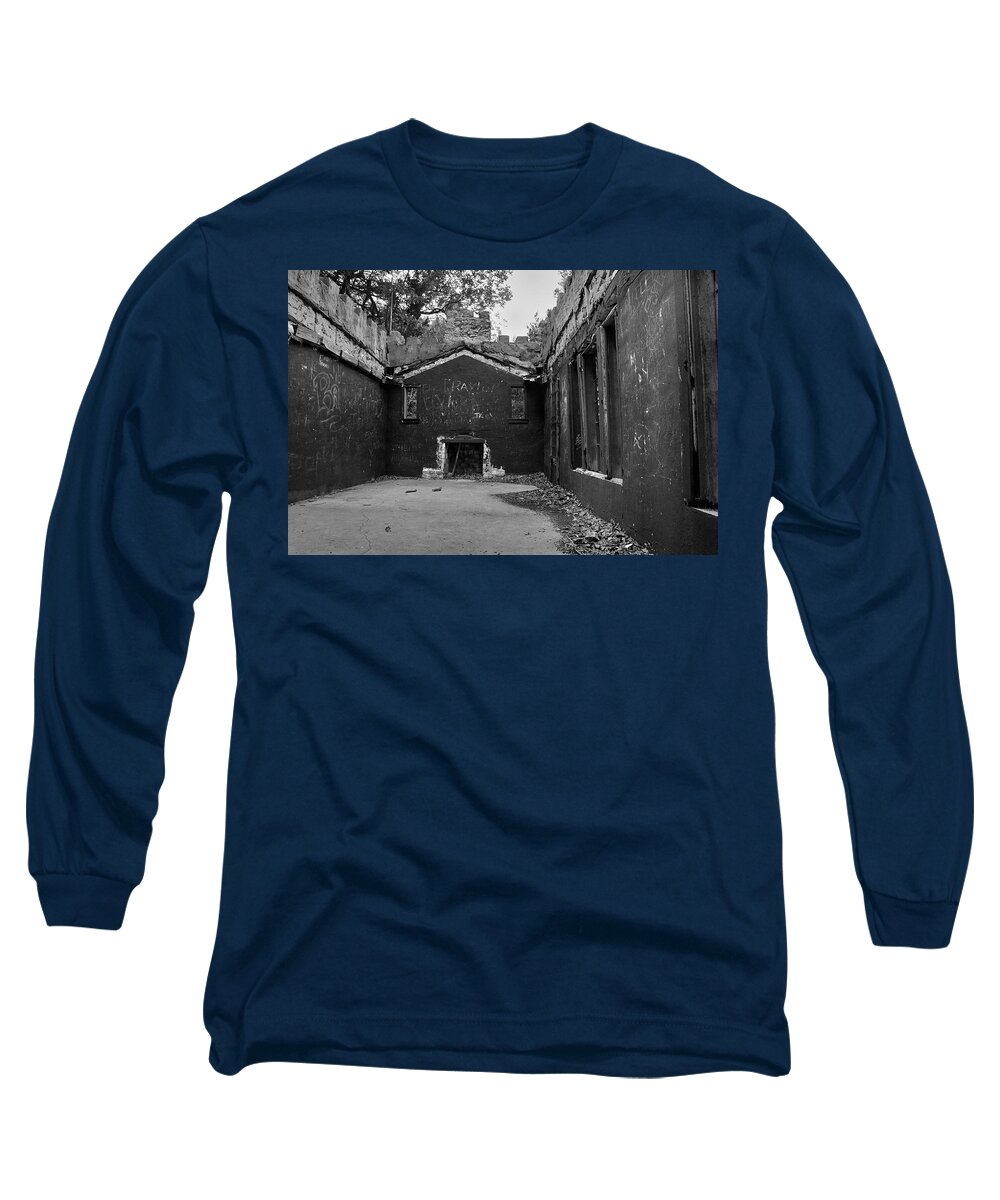 Buildings Long Sleeve T-Shirt featuring the photograph Talking Walls by Ron Cline