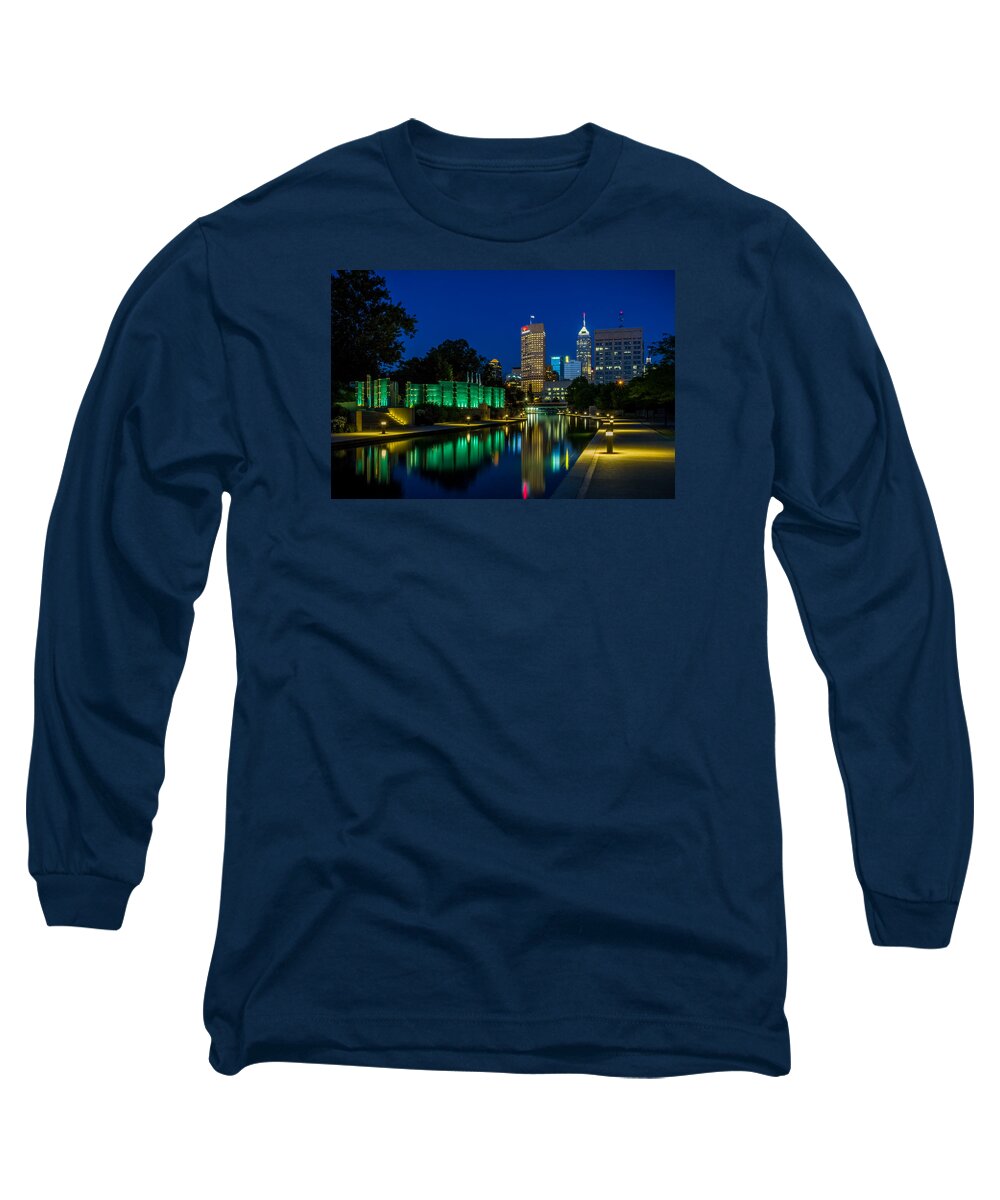 Art Long Sleeve T-Shirt featuring the photograph Congressional Medal of Honor Memorial by Ron Pate