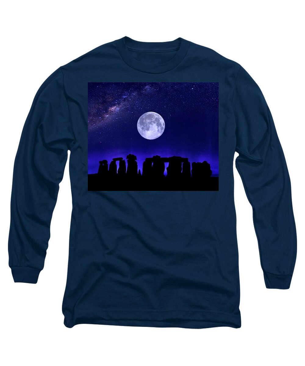 Stonehenge Long Sleeve T-Shirt featuring the digital art Henge Under The Supermoon by Mark Taylor