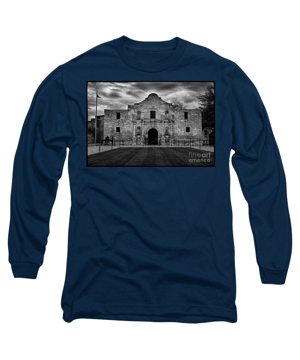Moody Morning At The Alamo Bw Long Sleeve T-Shirt featuring the photograph Moody Morning at the Alamo BW by Jemmy Archer