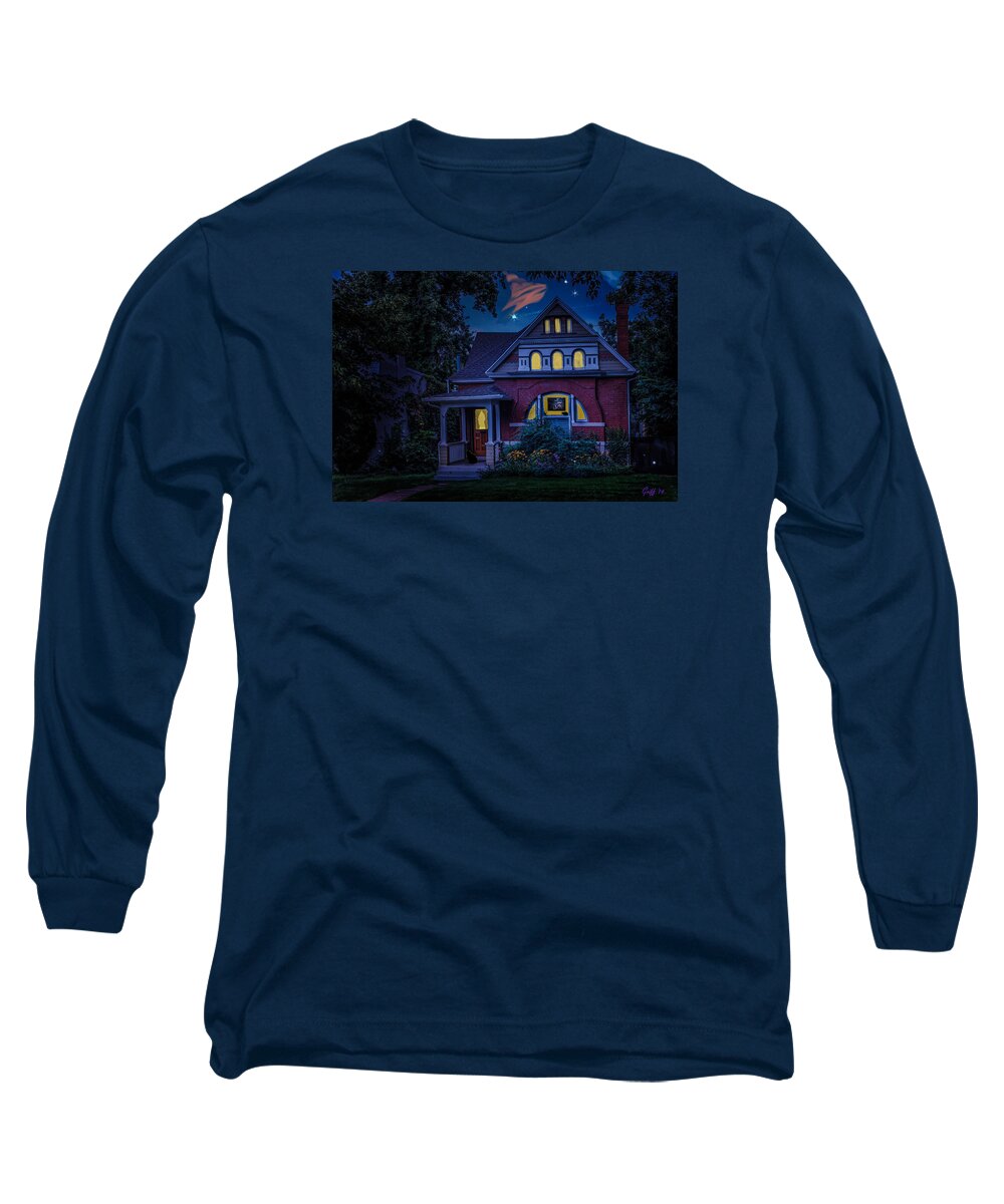 Victorian Home Long Sleeve T-Shirt featuring the digital art Picutre Window by J Griff Griffin