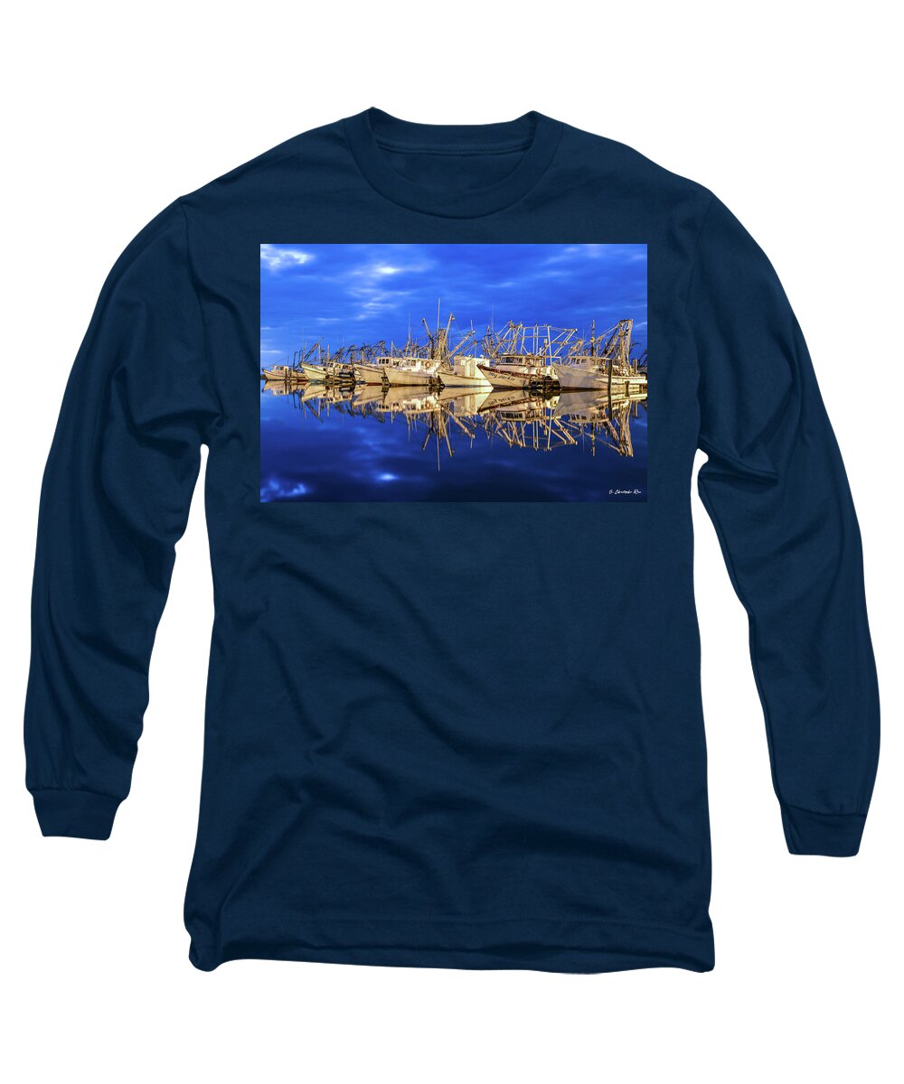 Fulton Long Sleeve T-Shirt featuring the photograph Drakkar by Christopher Rice