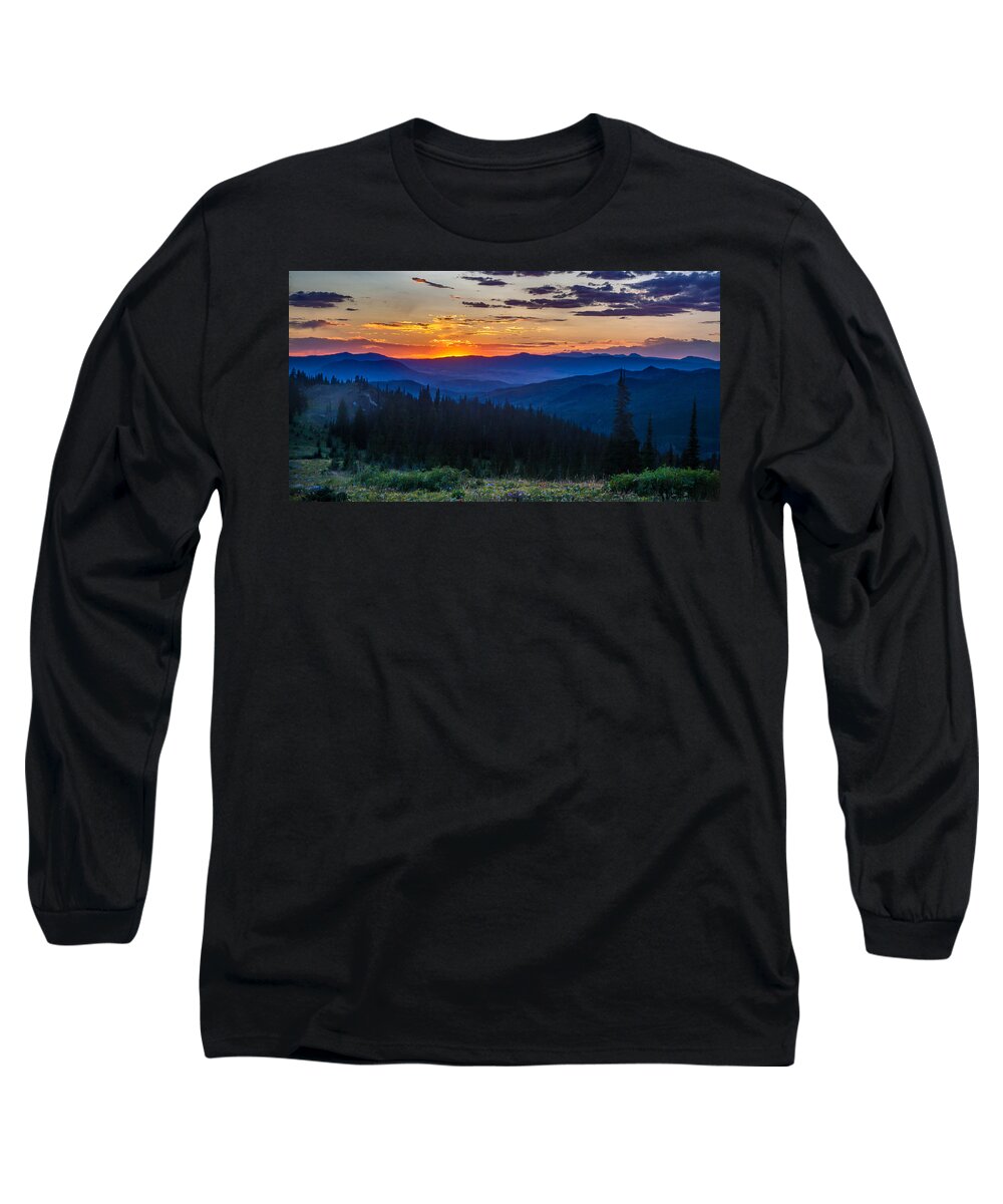 Steamboat Long Sleeve T-Shirt featuring the photograph Buffalo Sky by Kevin Dietrich