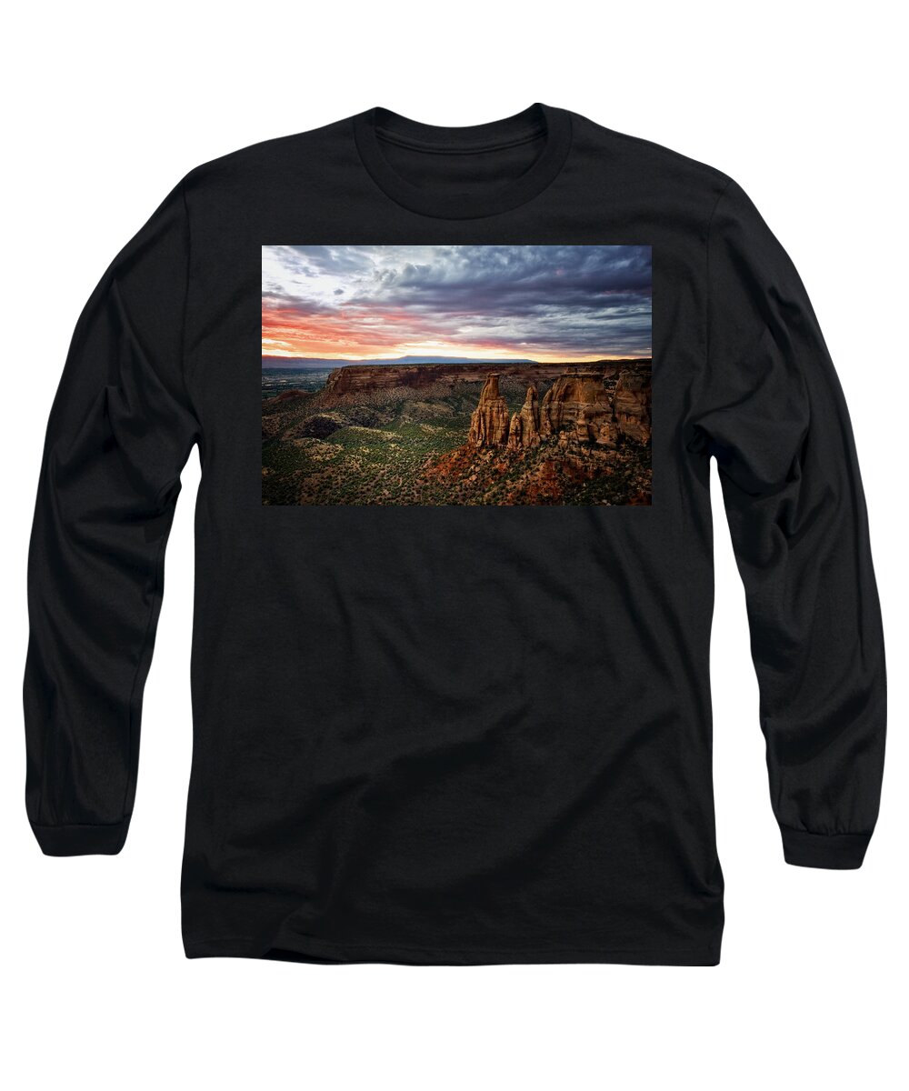 Colorado National Monument Long Sleeve T-Shirt featuring the photograph From the Overlook - Colorado National Monument by Ronda Kimbrow