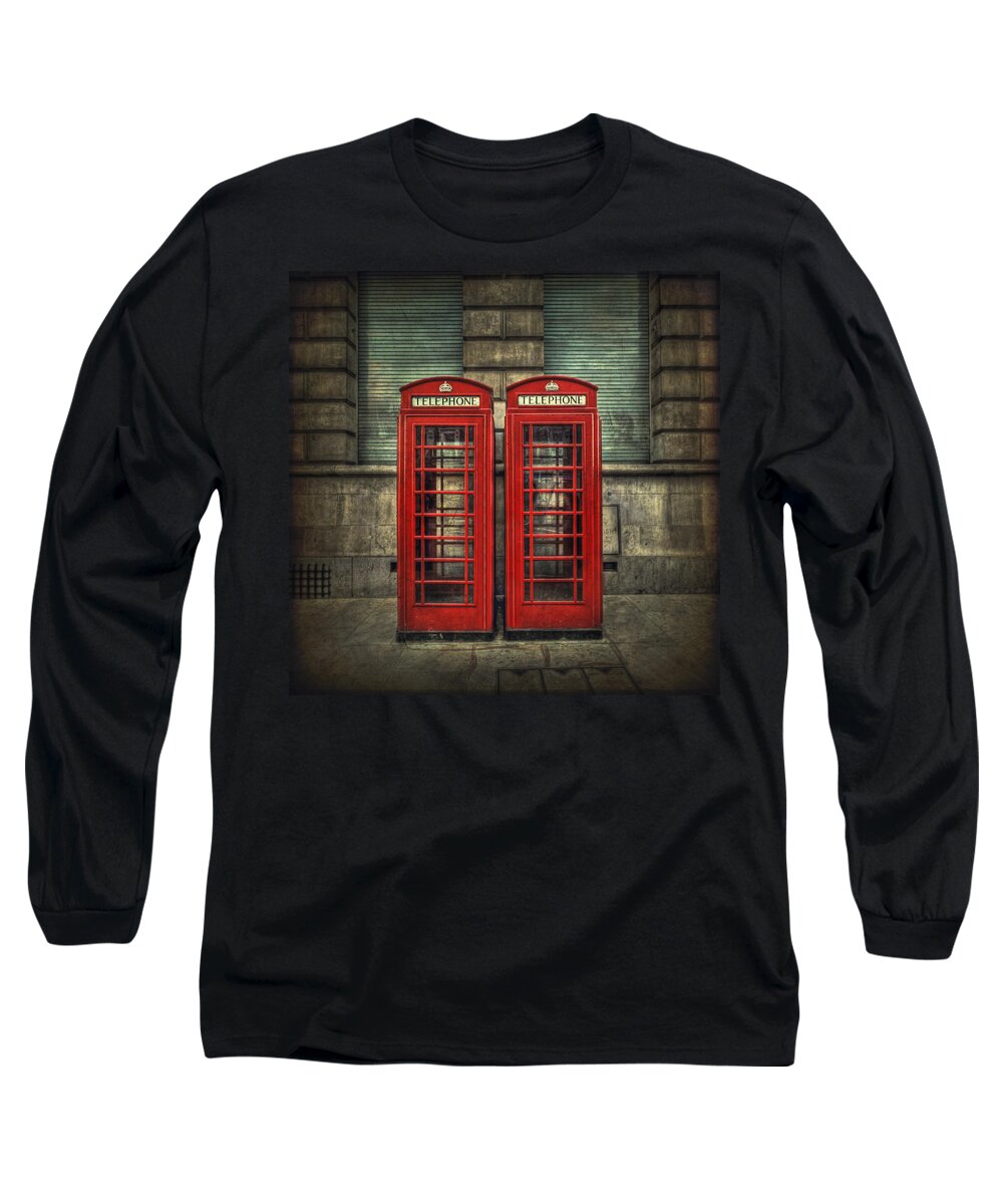 Phone Long Sleeve T-Shirt featuring the photograph London Calling by Evelina Kremsdorf