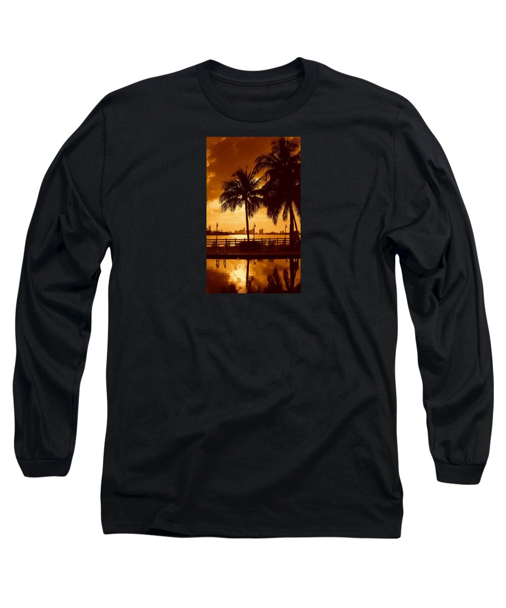 Miami Romance Print Long Sleeve T-Shirt featuring the photograph Miami South Beach Romance II by Monique Wegmueller