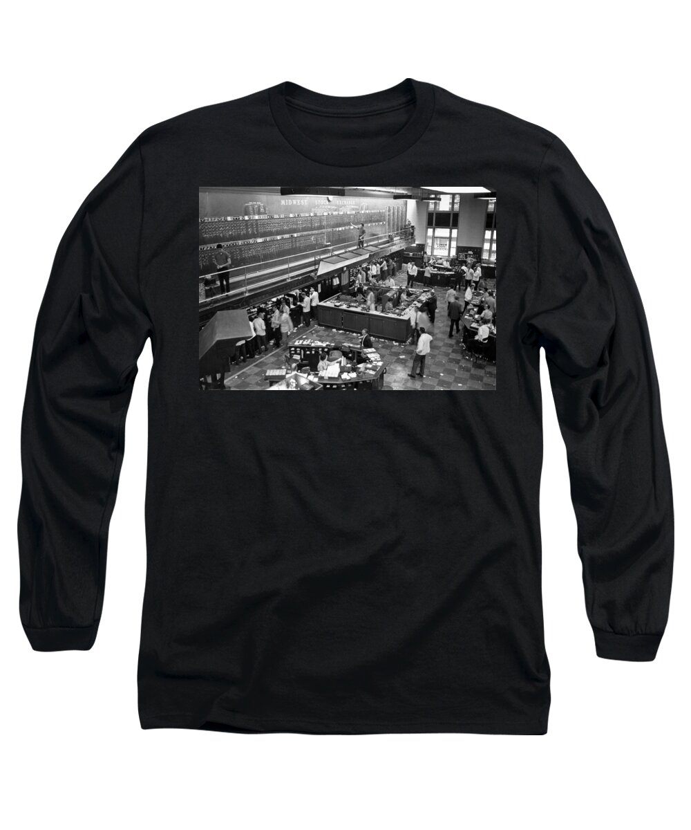 1955 Long Sleeve T-Shirt featuring the photograph Midwest Stock Exchange by Underwood Archives