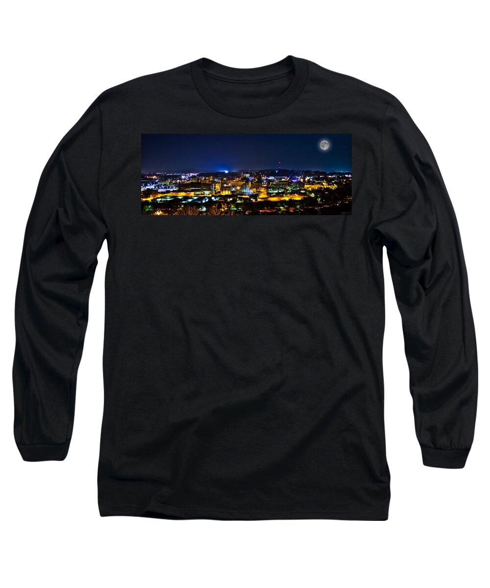 Parkersburg Long Sleeve T-Shirt featuring the photograph Parkersburg At Night by Jonny D