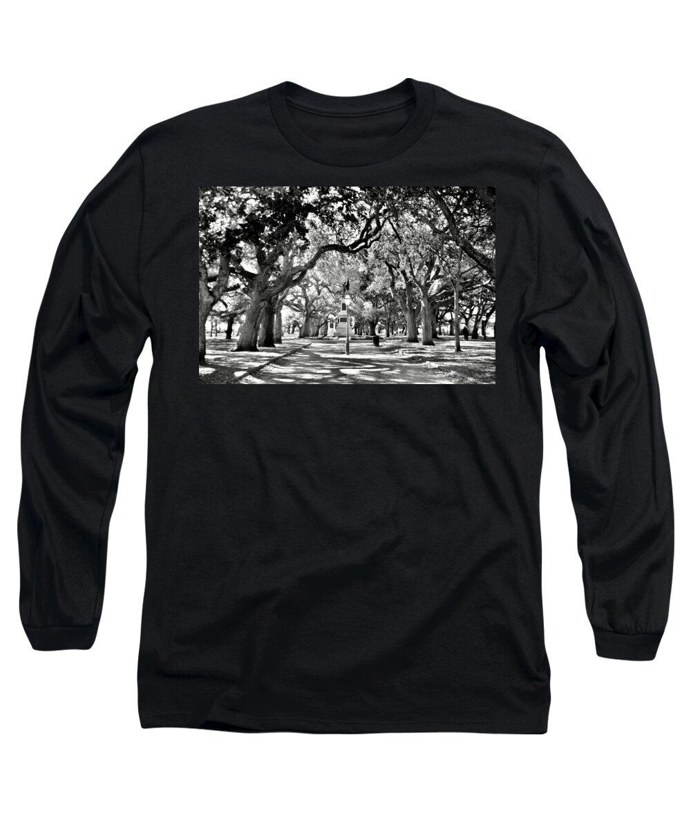 White Point Gardens Long Sleeve T-Shirt featuring the photograph White Point Gardens At Battery Park Charleston SC Black and White by Lisa Wooten