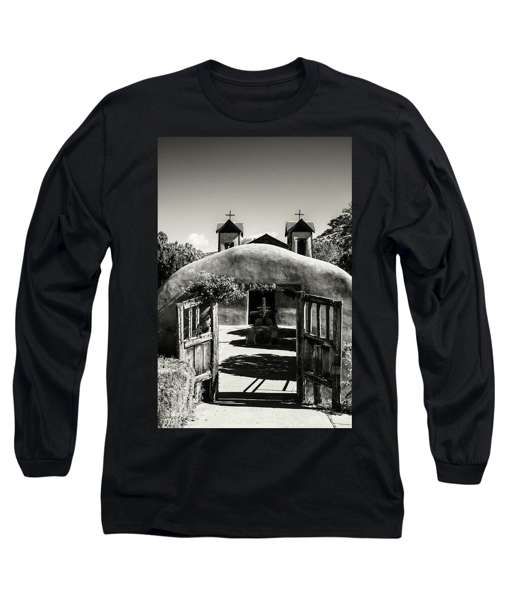 New Mexico Long Sleeve T-Shirt featuring the photograph Church in Chimayo #1 by Bill Roberts