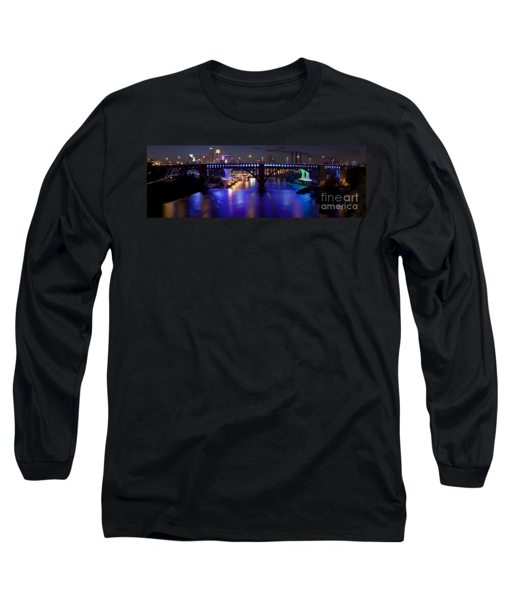 Minneapolis Long Sleeve T-Shirt featuring the photograph Minneapolis Minnesota #4 by Anthony Totah