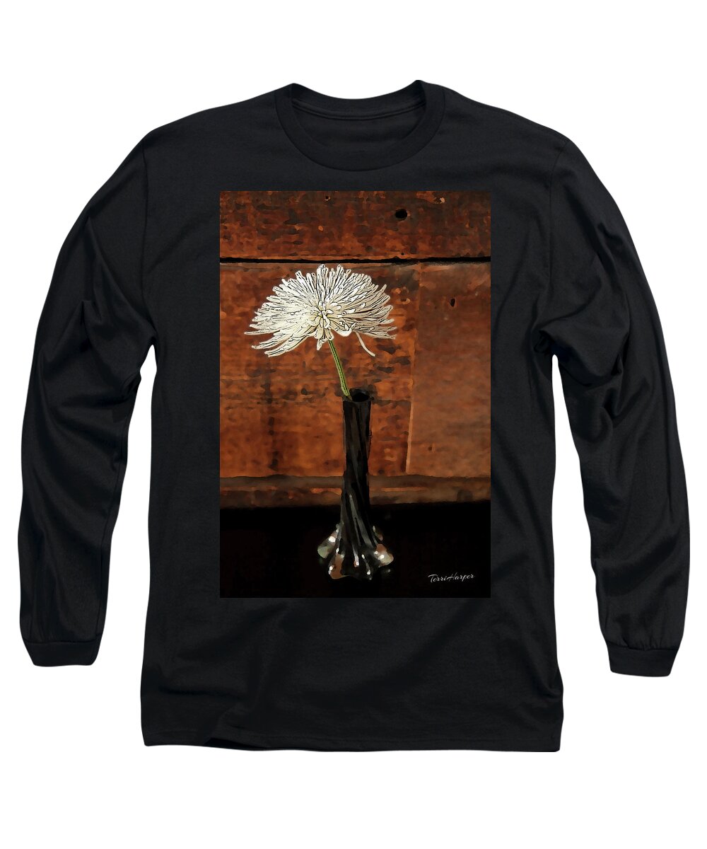 Flower Long Sleeve T-Shirt featuring the photograph Centerpiece by Terri Harper