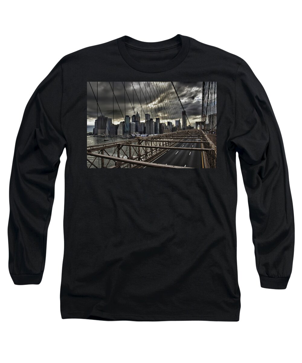 Architektur Long Sleeve T-Shirt featuring the photograph Clouds over Manhattan by Andreas Freund
