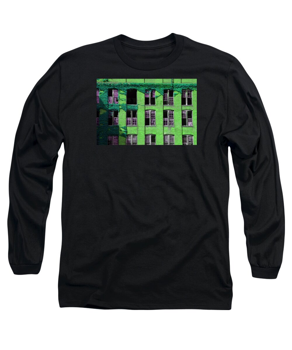 Walls Long Sleeve T-Shirt featuring the photograph Edificio verde by Ricardo Dominguez