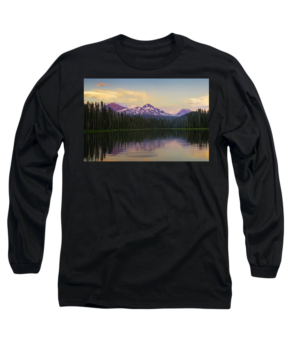 Amazing Long Sleeve T-Shirt featuring the photograph Evening Light over Scott Lake by Greg Vaughn - Printscapes