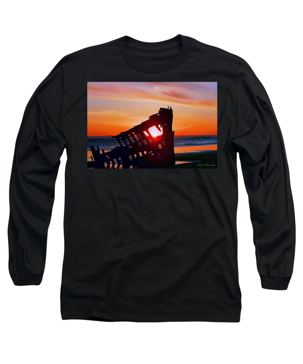 Oregon Long Sleeve T-Shirt featuring the photograph Peter Iredale Sunset by Steve Warnstaff