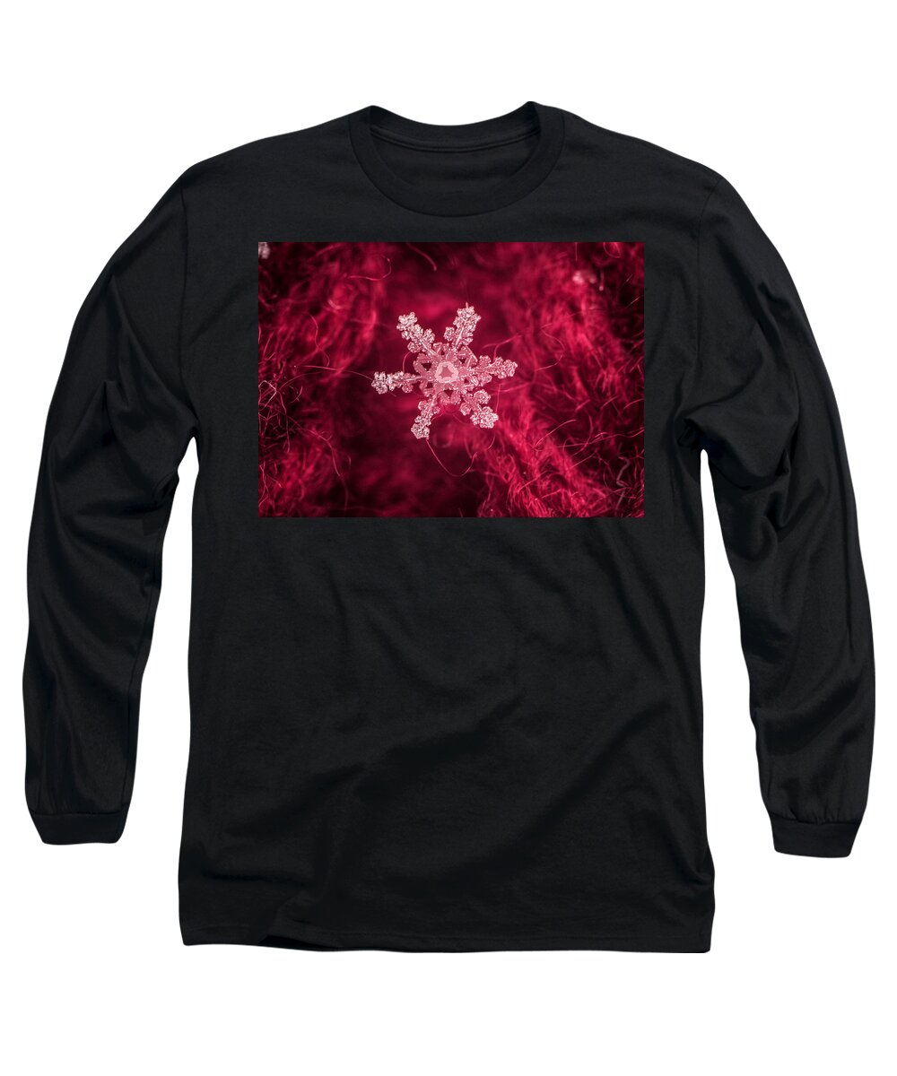Colorado Long Sleeve T-Shirt featuring the photograph Snowflake on Red by Dawn Key