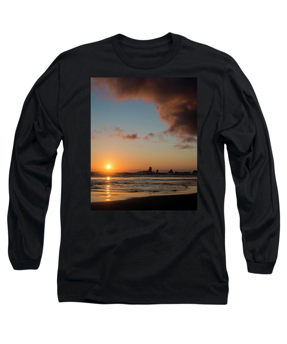 Beach Long Sleeve T-Shirt featuring the photograph Sunset off Ecola Point by Robert Potts