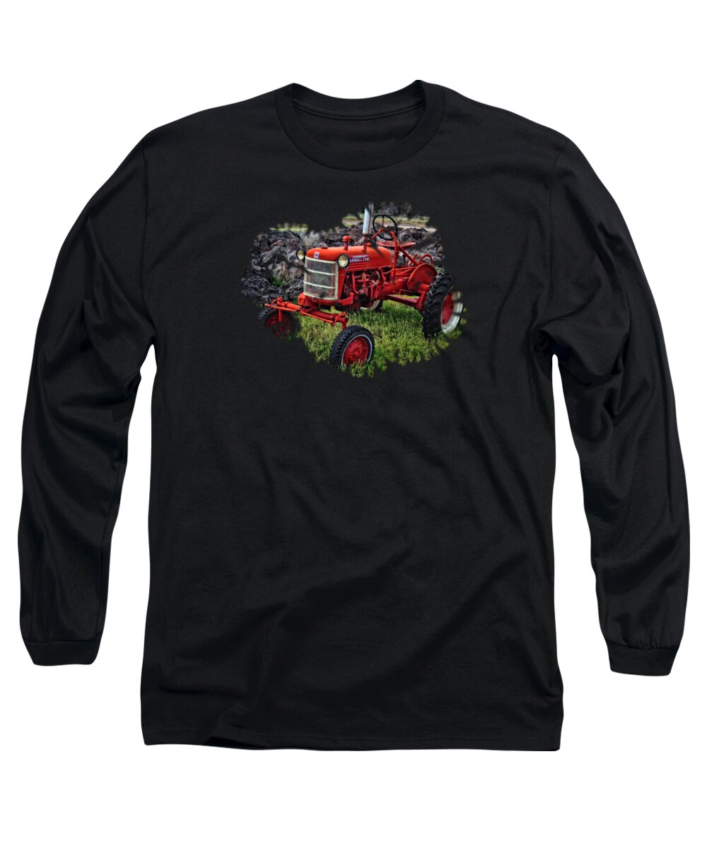 Hdr Long Sleeve T-Shirt featuring the photograph The Cub by Thom Zehrfeld