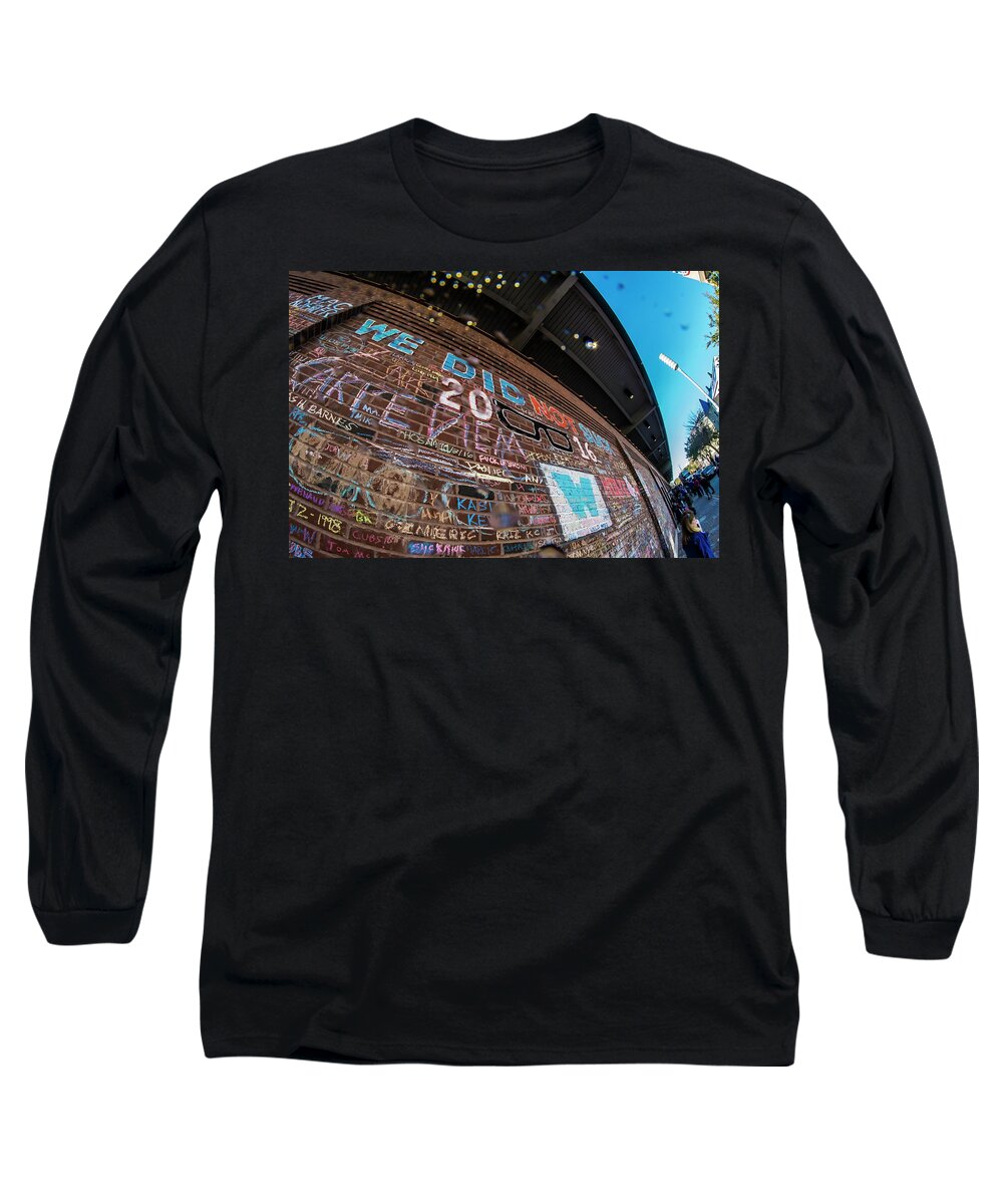 Chalk Art Long Sleeve T-Shirt featuring the photograph The Cubs Did Not Suck in 2016 by Sven Brogren