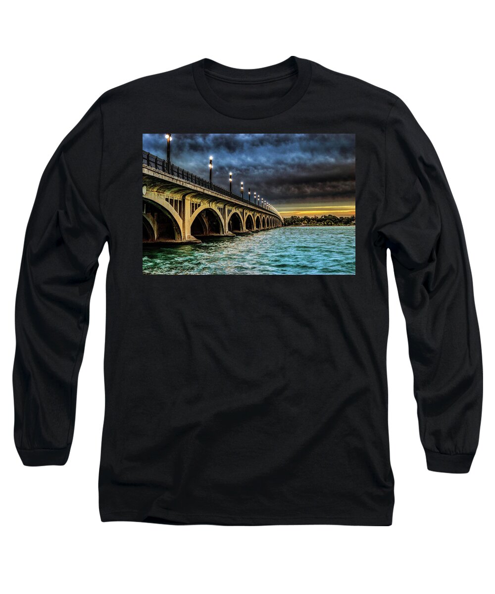 Detroit Long Sleeve T-Shirt featuring the photograph Belle isle Bridge V2 DSC_0848 by Michael Thomas