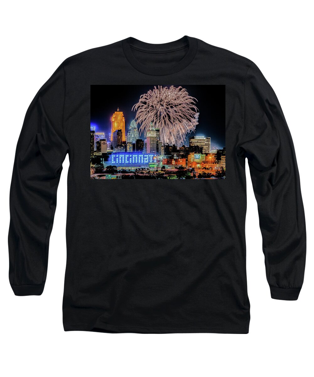 Cincinnati Long Sleeve T-Shirt featuring the photograph 2019 WEBN Fireworks Cincinnati Ohio Skyline Photograph by Dave Morgan