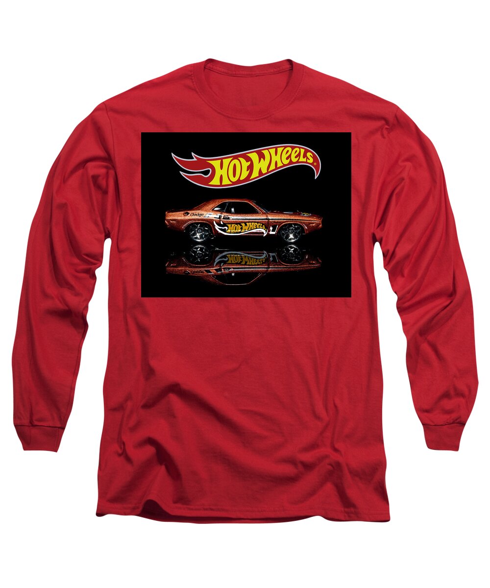 Canon 5d Mark Iv Long Sleeve T-Shirt featuring the photograph Hot Wheels '70 Dodge Challenger by James Sage