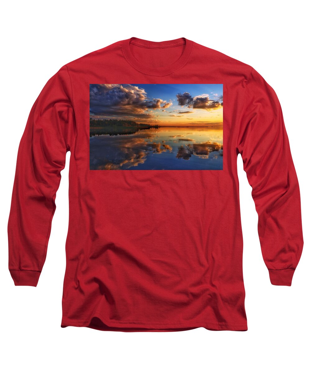 Minnesota Long Sleeve T-Shirt featuring the photograph Sunset at Winnibigosh by Hans Brakob