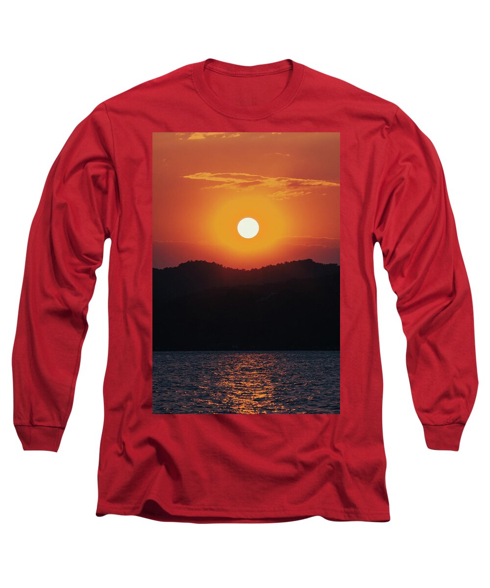2013 Long Sleeve T-Shirt featuring the photograph Sunset on Hangzhou West Lake by Benoit Bruchez