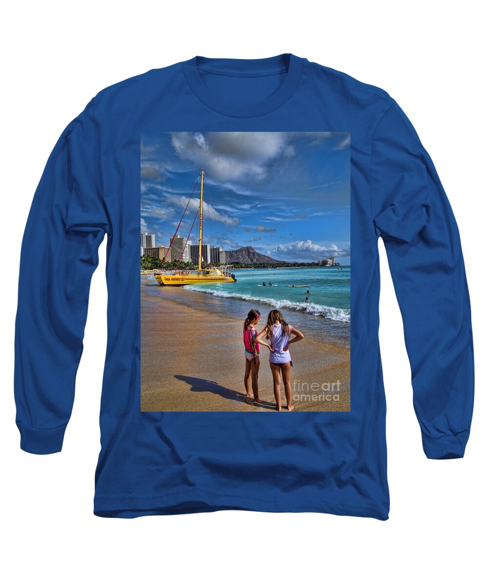 Oahu Long Sleeve T-Shirt featuring the photograph Idyllic Waikiki Beach No 2 by David Smith