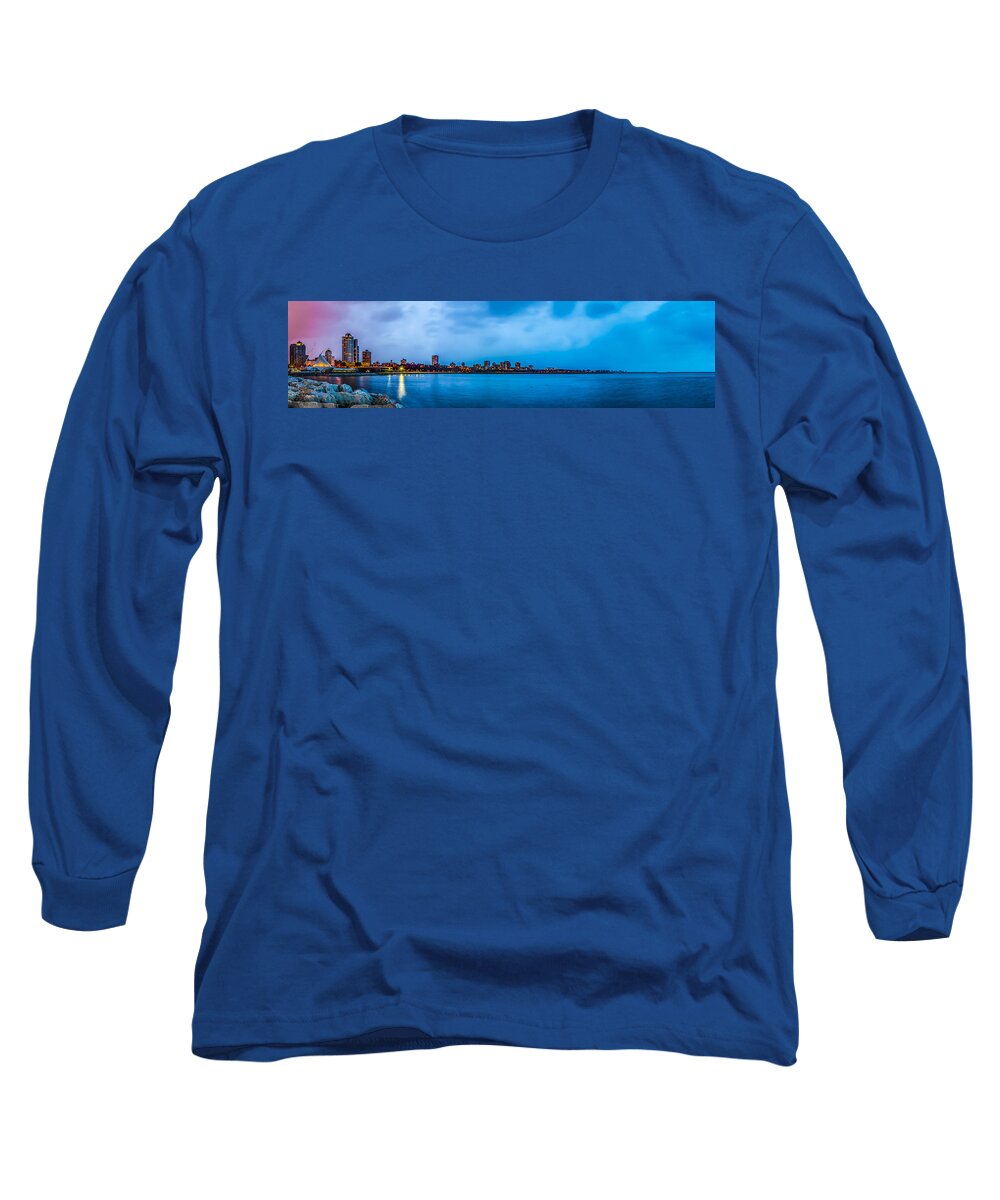 Milwaukee Long Sleeve T-Shirt featuring the photograph Milwaukee Skyline - Version 2 by Wild Fotos