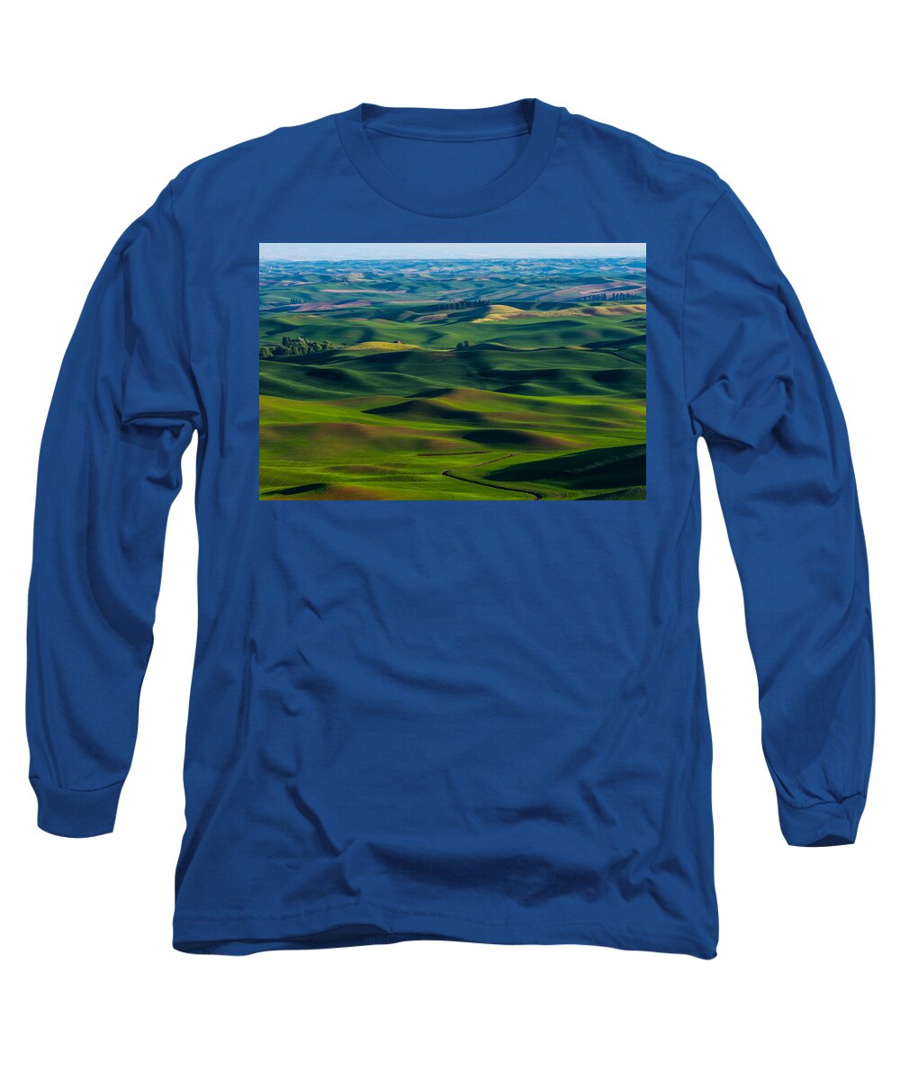 Landscape Long Sleeve T-Shirt featuring the photograph Palouse wheat field #1 by Hisao Mogi